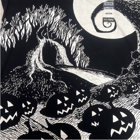 NWT Nightmare Before Christmas Short Sleeve Top - Picture 2 of 7